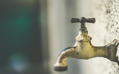 Winterize Outdoor Faucets and Exposed Water Pipes: A Homeowner’s Fall Checklist
